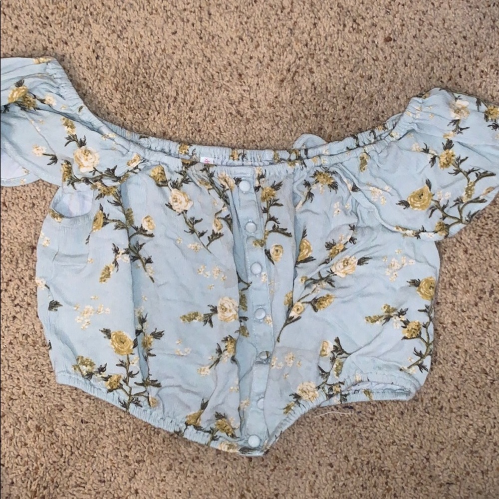 floral off the shoulder crop top